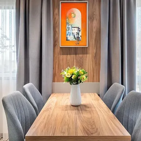 Lejlighedshotel сенатор Self Check-in 3*